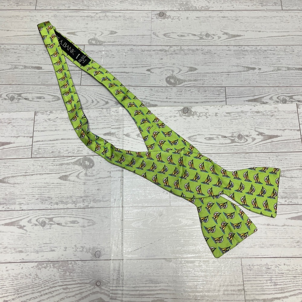 Jos. A. Bank Mens Silk Bow Tie Green Sailboat Nautical Self Tie Adjustable